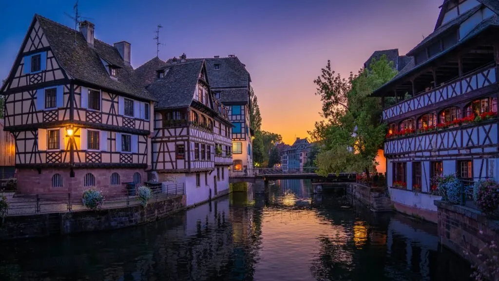 Strasbourg Petite France pour une chasse au trésor romantique